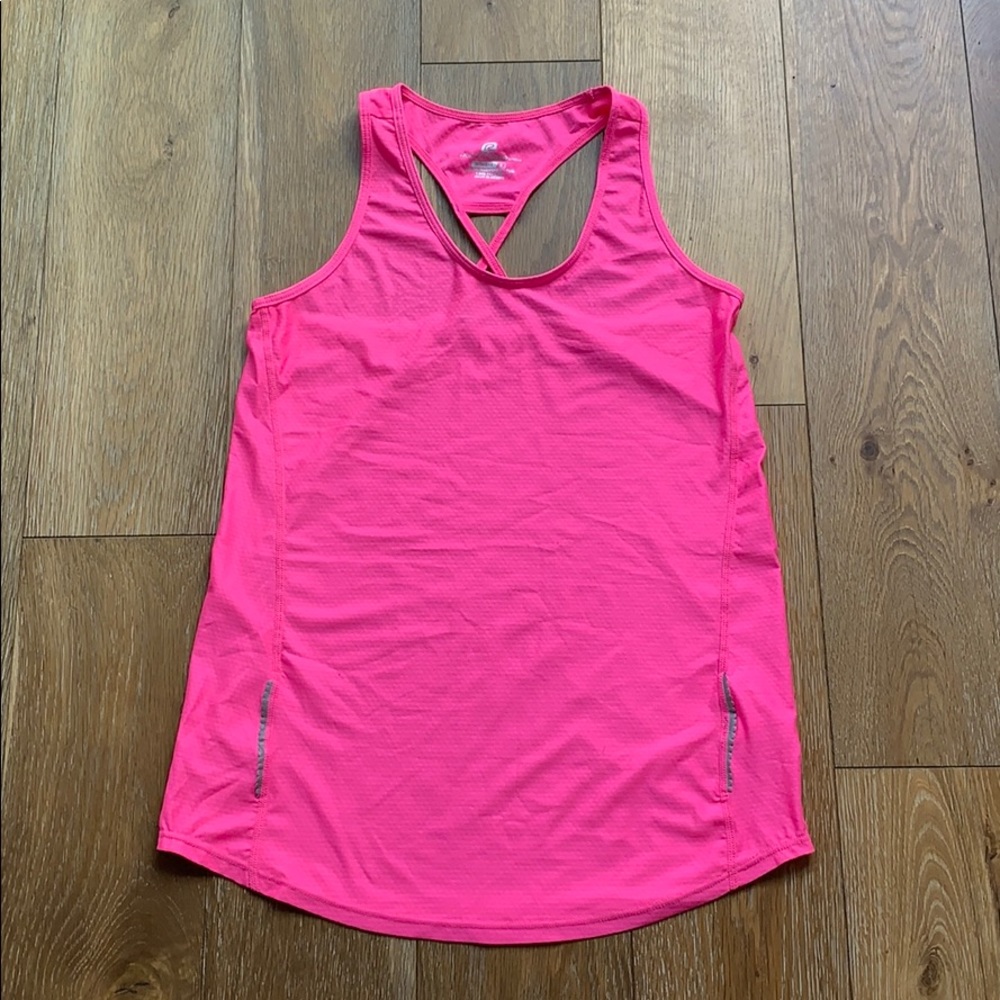 RoadRunner Dri Fit Razorback Top Woman’s Small